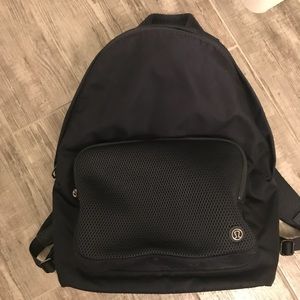 Lululemon Everywhere backpack